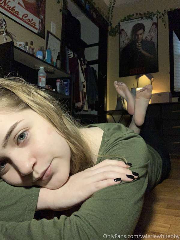 Valeriewhitebby - Onlyfans - 24 Feb, 2020
