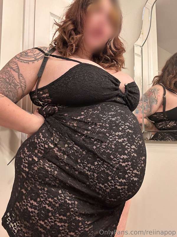 I need to wear this dress in public and get stupid bloated 🥵.. 4