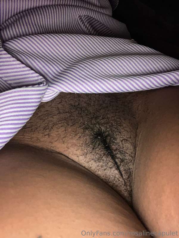 Rub ur dicks on my phat pussy 2