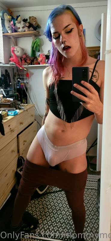 Do these pants make my dick look fat? 🧐 4