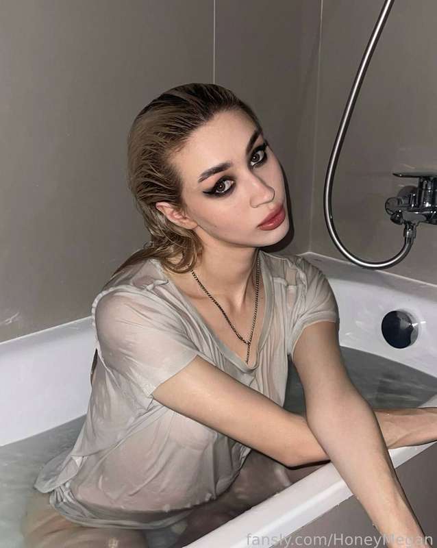 Honeymegan - Fansly - 25 Feb, 2024