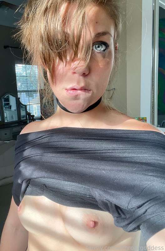 Athroatgoddess - Fansly - 17 Jan, 2022 4
