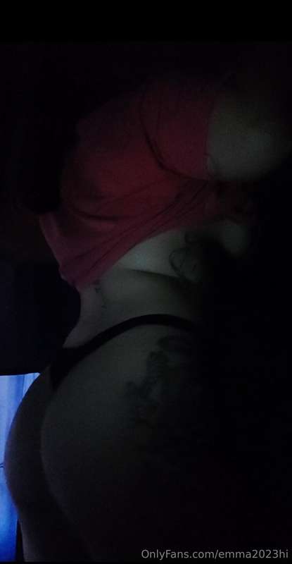 I'm very very horny! Do you want play?🍓 2