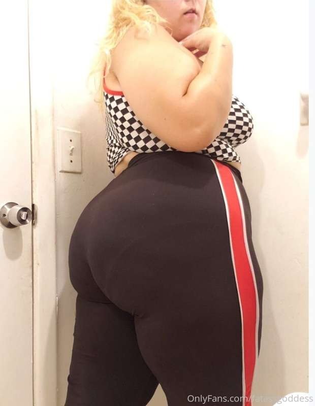 Fatassgoddess - Onlyfans - 03 Jul, 2020 2