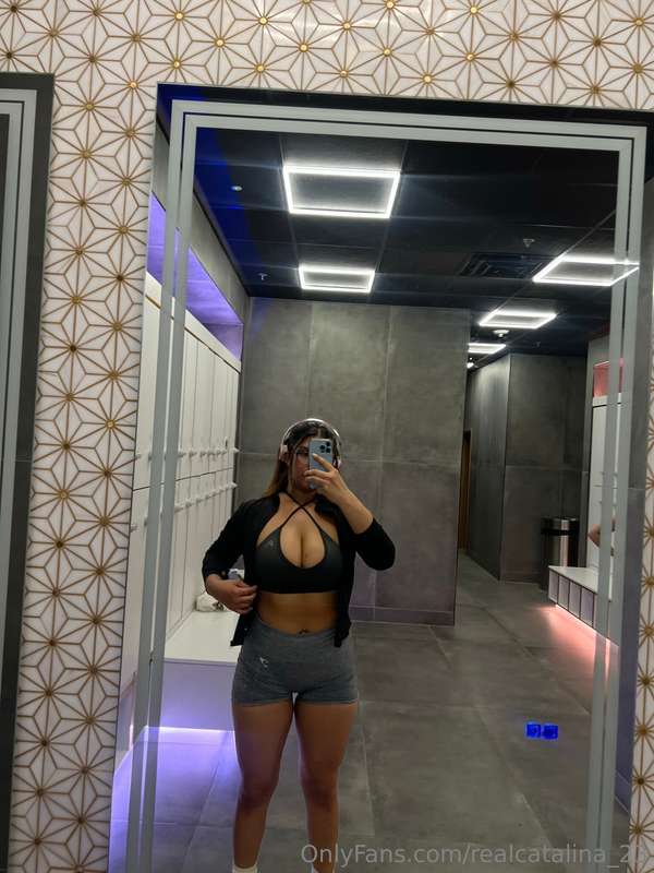 Good morning papi 🥰 I love going to the gym and keeping this..