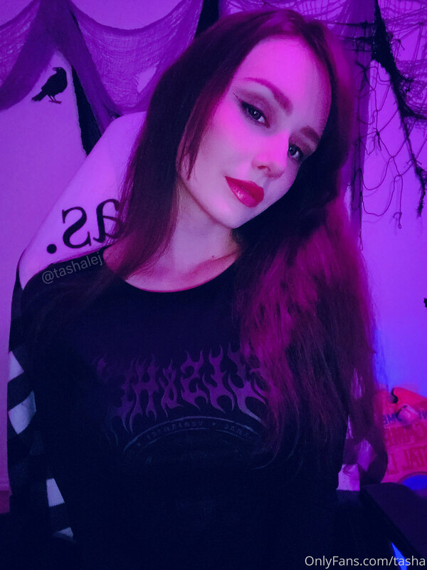 Spells & Hexes ?✨
Enjoy these midweek LEWDS! Things got spic.. 1