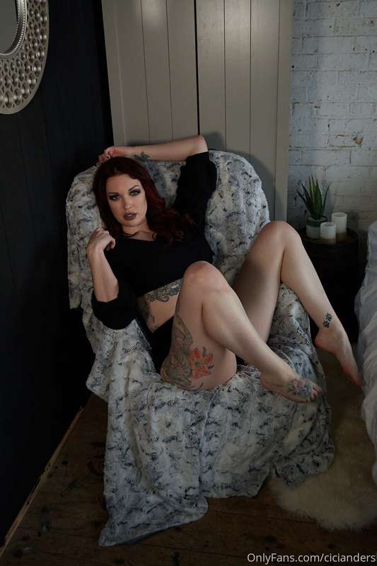 Cosy and cute here. Come and have cuddles with me?