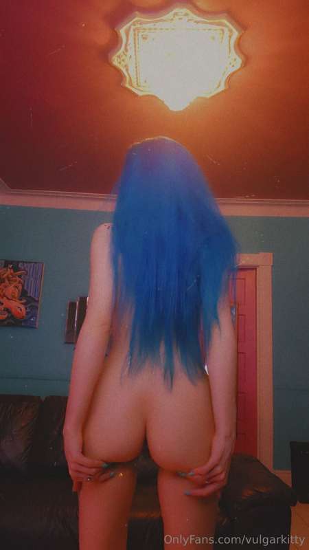 I hope you like my booty ;)