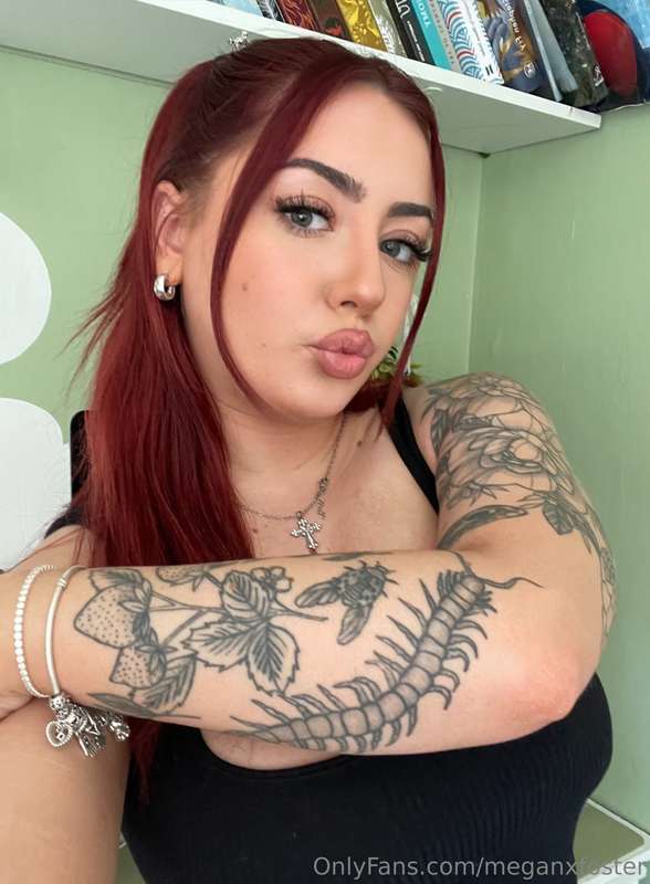 am i ur fav alt girl? 1