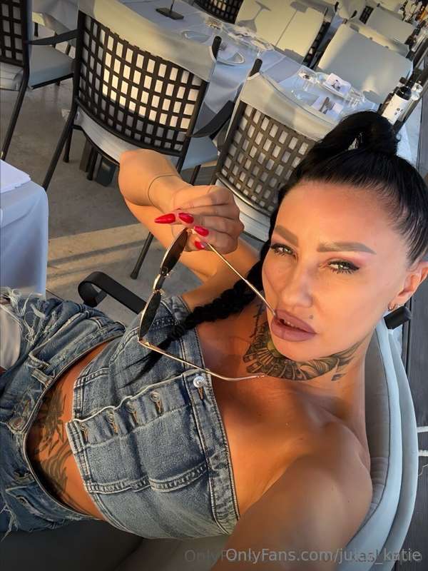 🔥💥 FREE SUBSCRIPTION TO HOT MILF 💥🔥 This milf is just a drea..