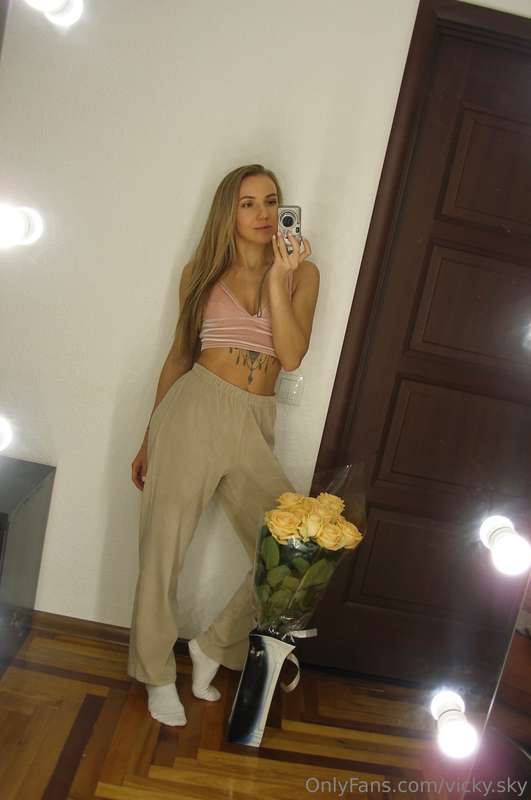 I love Flowers 💐 🥰 buy me flower 🌸 