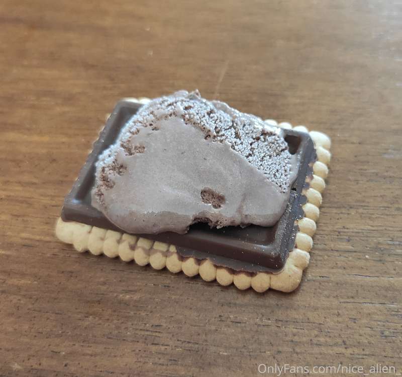 😋