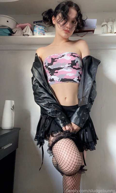 Sludgebunny - Fansly - 08 Nov, 2022