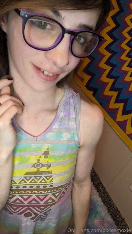 Pixiesmoxie - Onlyfans - 19 Feb, 2024