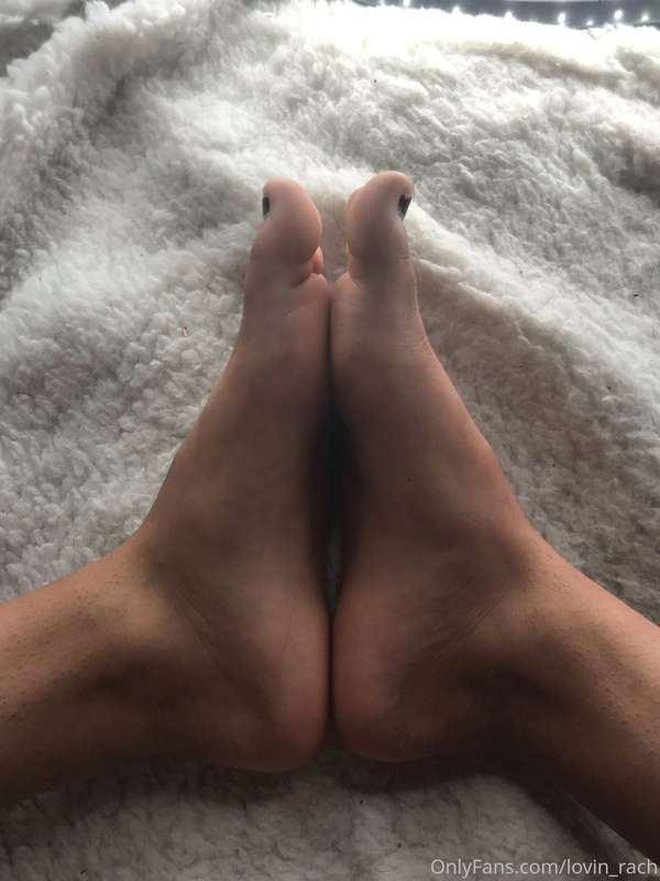 Footsies 5
