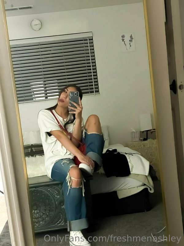 Can I borrow a kiss from you? 1