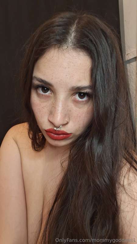 Come and fuck me hard so I can get rid of this angry face. 😠