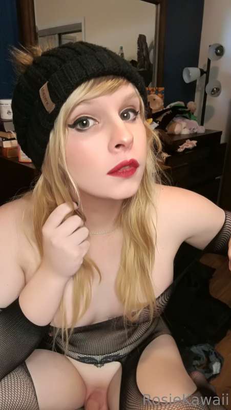 New fishnet x <3 40 pics each post 6/9 11