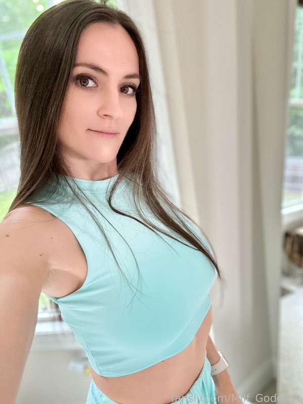 Milf_Goddess - Fansly - 17 Oct, 2023 15