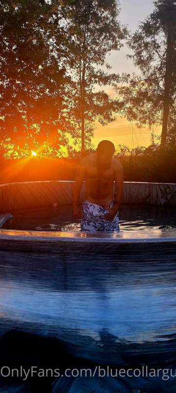 @justme7994 and I made a pool for our old trampoline today.... 2