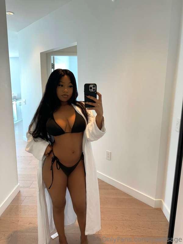 going to the pool how i look?
