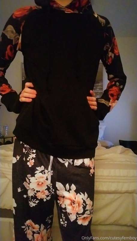 small set i took for a friend who bought me this :3 6