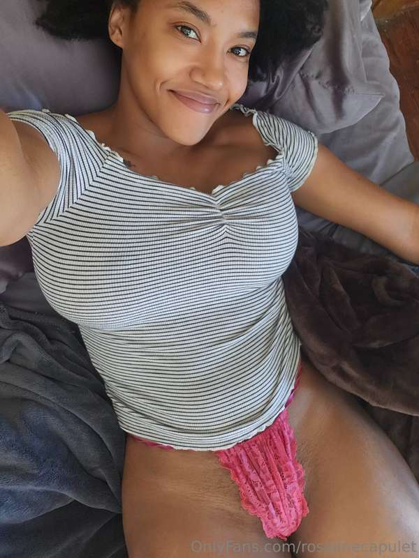 I wish I had a custom pocket pussy of my pussy so u guys can..