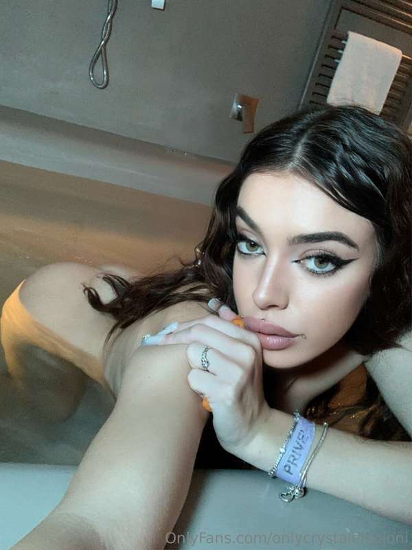 05e9f0870a99d0f5e9c0dc0a7d66a1a641d79f26ab6bcdee76fba16b9f92d34a.jpg