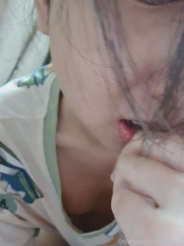 Will you dream of me if I sent you all these photos right be..