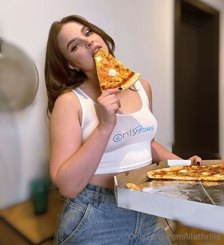 Hmm, I wonder what I thought when I ordered the pizza? That ..