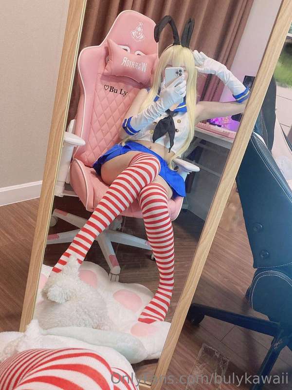 should i cosplay this again? still hot ? 😮 1