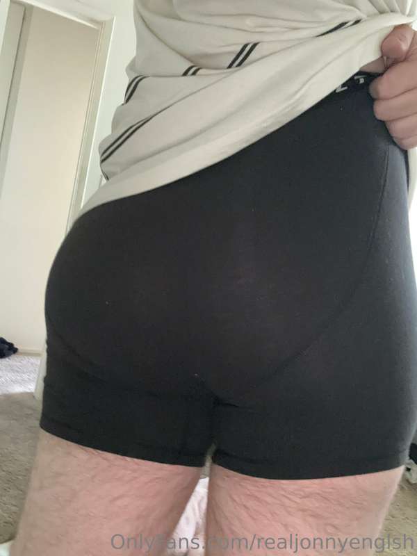 Straight male thiccer than half you bitches 😈🍑