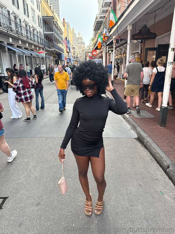 Wearing a basic dress but everyone thought I was so cute 😉🥰 
