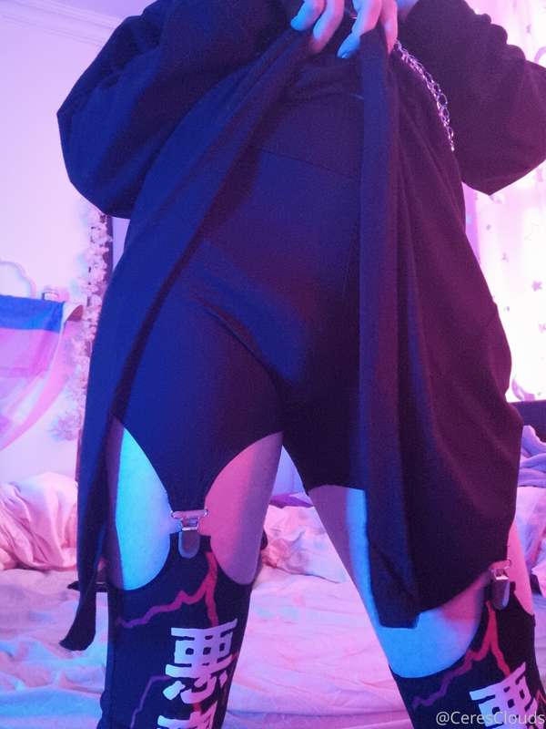 Some softcore pics to tease a new fit 💕 15