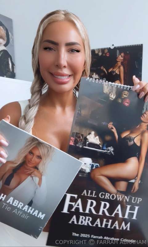 GET YOUR 2025 BEST YEAR EVER #CALENDAR https://fangear.vip/p..