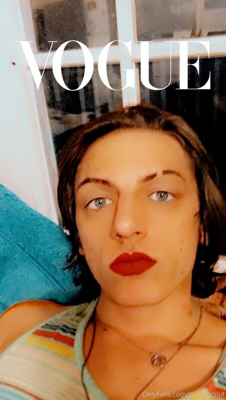 My friend did my lipstick and eyebrows 3