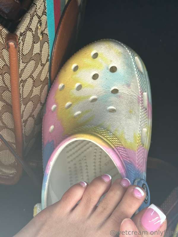 riding dildo & look at my new toes they pretty 💕💦💦🤤 7