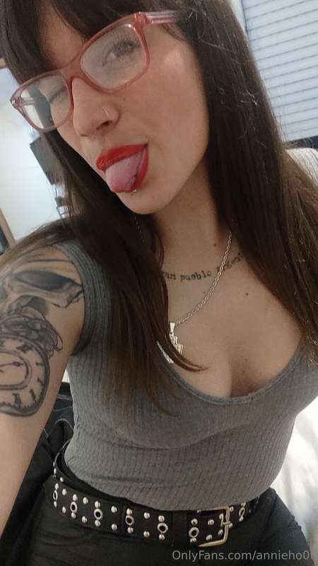 Annieho0T - Onlyfans - 21 Apr, 2025