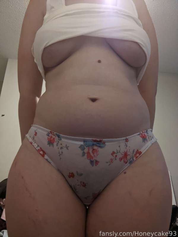 Honeycake93 - Fansly - 26 Aug, 2022 17