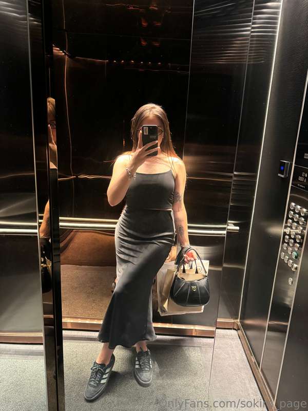 my outfit today🖤