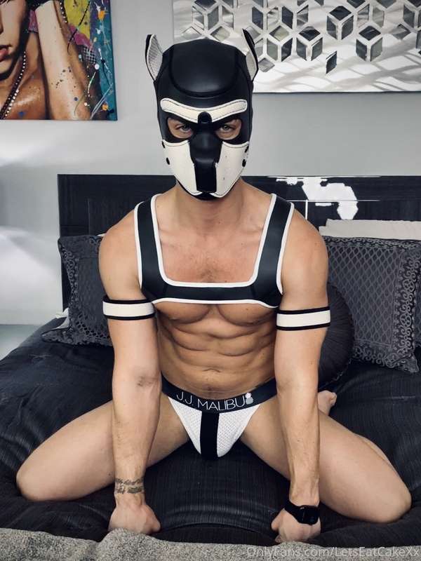 Got my 1st #PupPlay gear for fucking guys who don’t want the.. 1