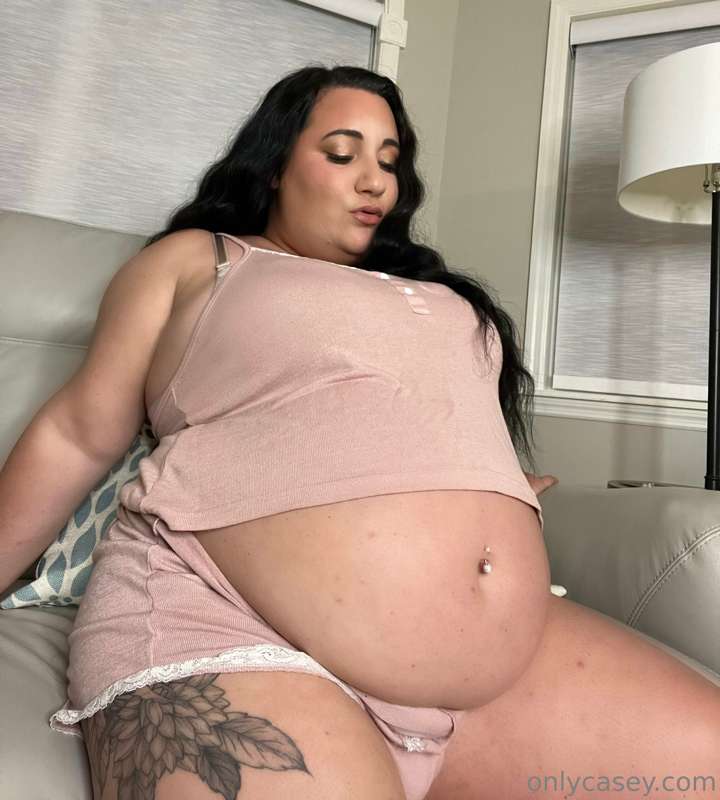 So round I can barely sit upright these days 🙈 I find myself.. 3