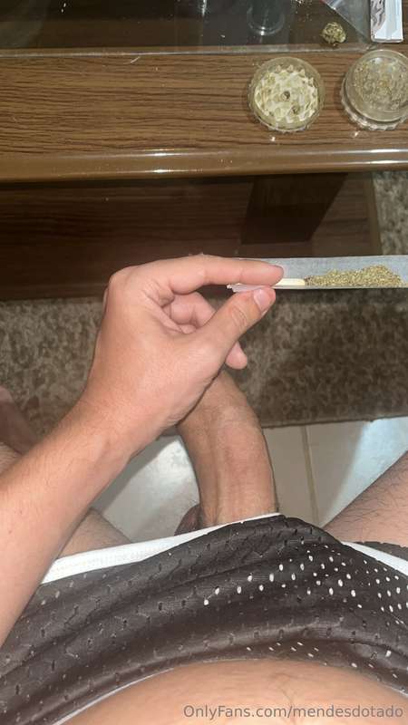 I can offer you a big dick and smoke 😮‍💨