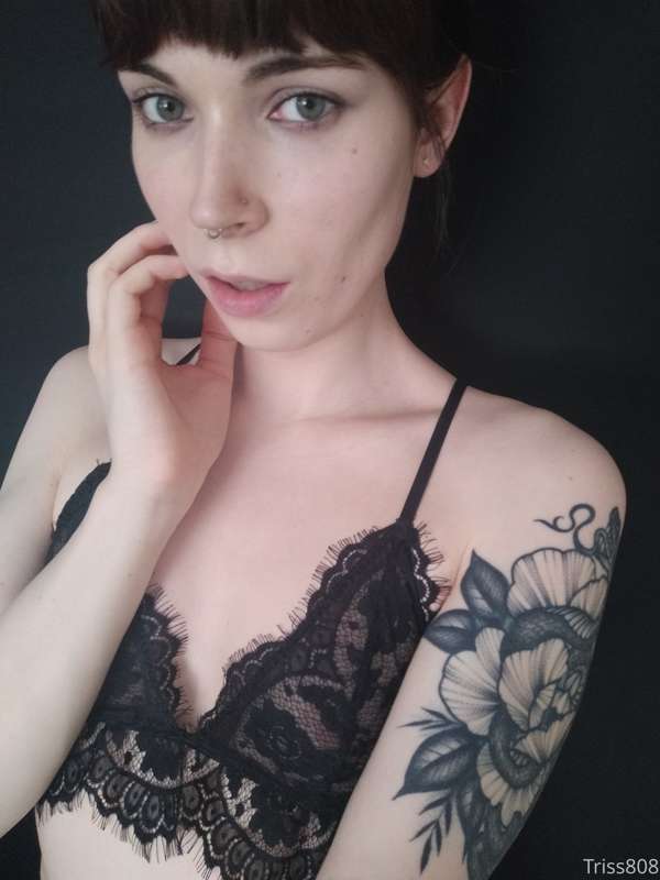 Hii everyone :3

I have a new picture set for you all today .. 31