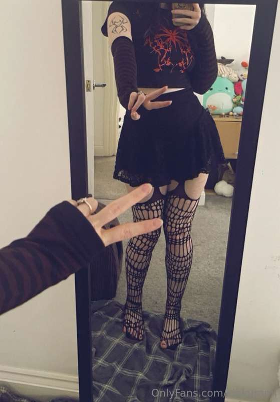 Do you like goth girls in fishnets??? 4