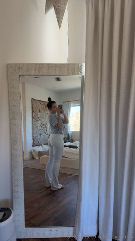 my ass is nice and plump for ya 🤭