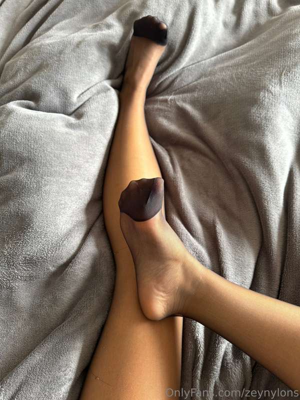 Hmm eine kleine Reihe meiner Nylons ✨ 2
