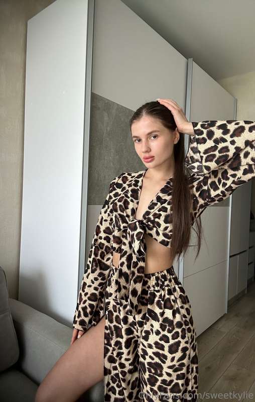 I think the leopard one suits me 🐆  I've always felt like a .. 1