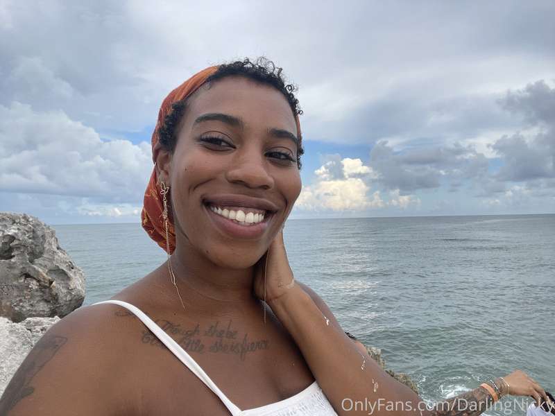 Tulum with @charliebhustle_ was so much fun 🥰 8
