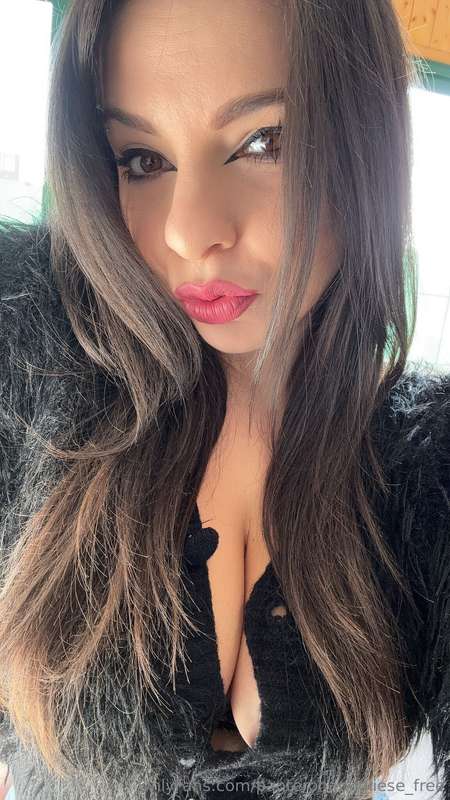 Mi pensate? Voglio che mi pensiate su onlyfans.com/panterona..